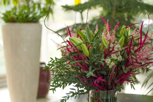 composition de fleurs de saison artisan fleuriste paris